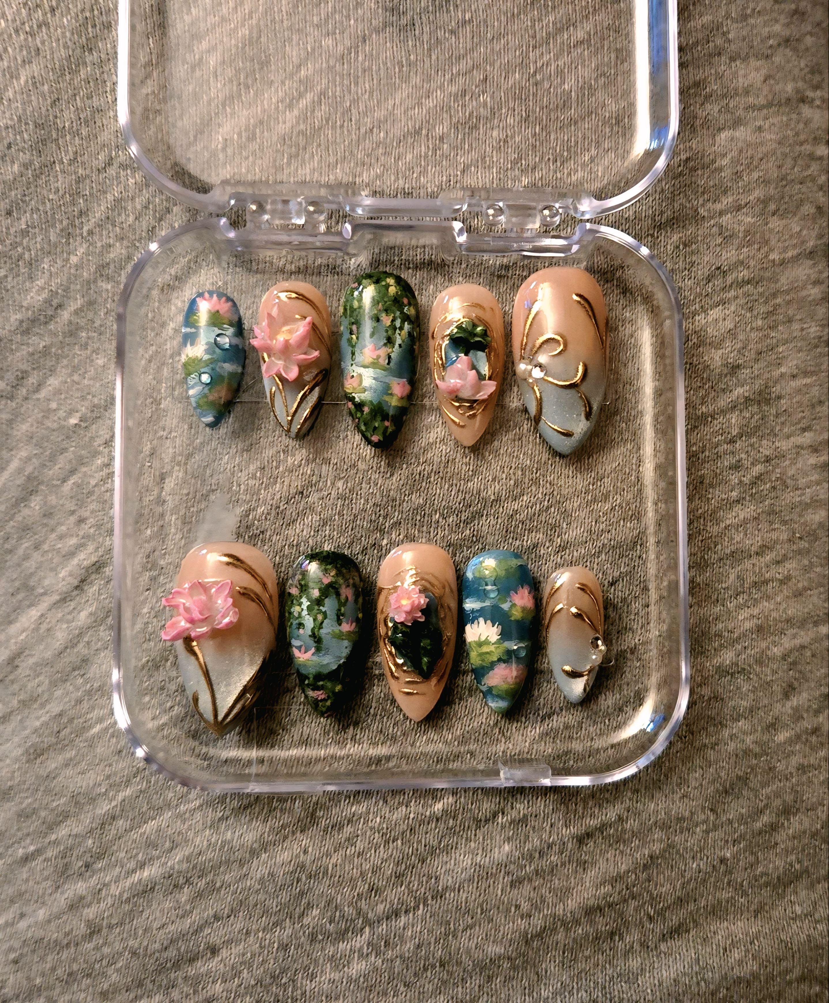 Water Lily Garden Press-On Nails 🌸✨